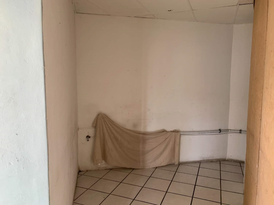 To Let commercial Property for Rent in Plumstead Western Cape